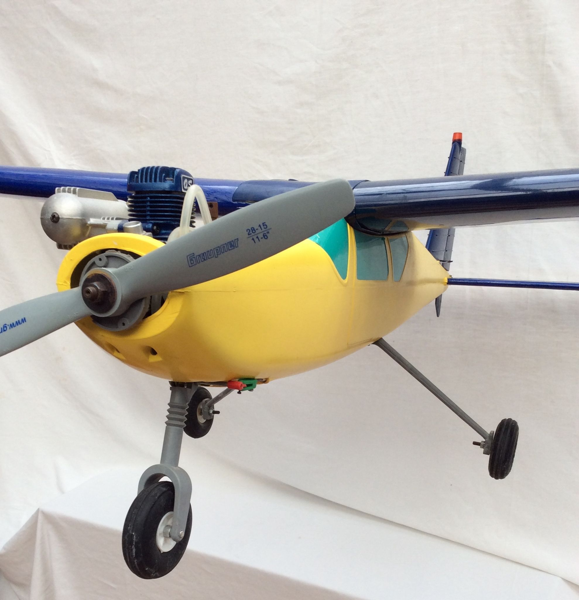 Model airplane circa 1980 years with gasoline engine in plastic dimension H-25cm- L-105- Pr-170