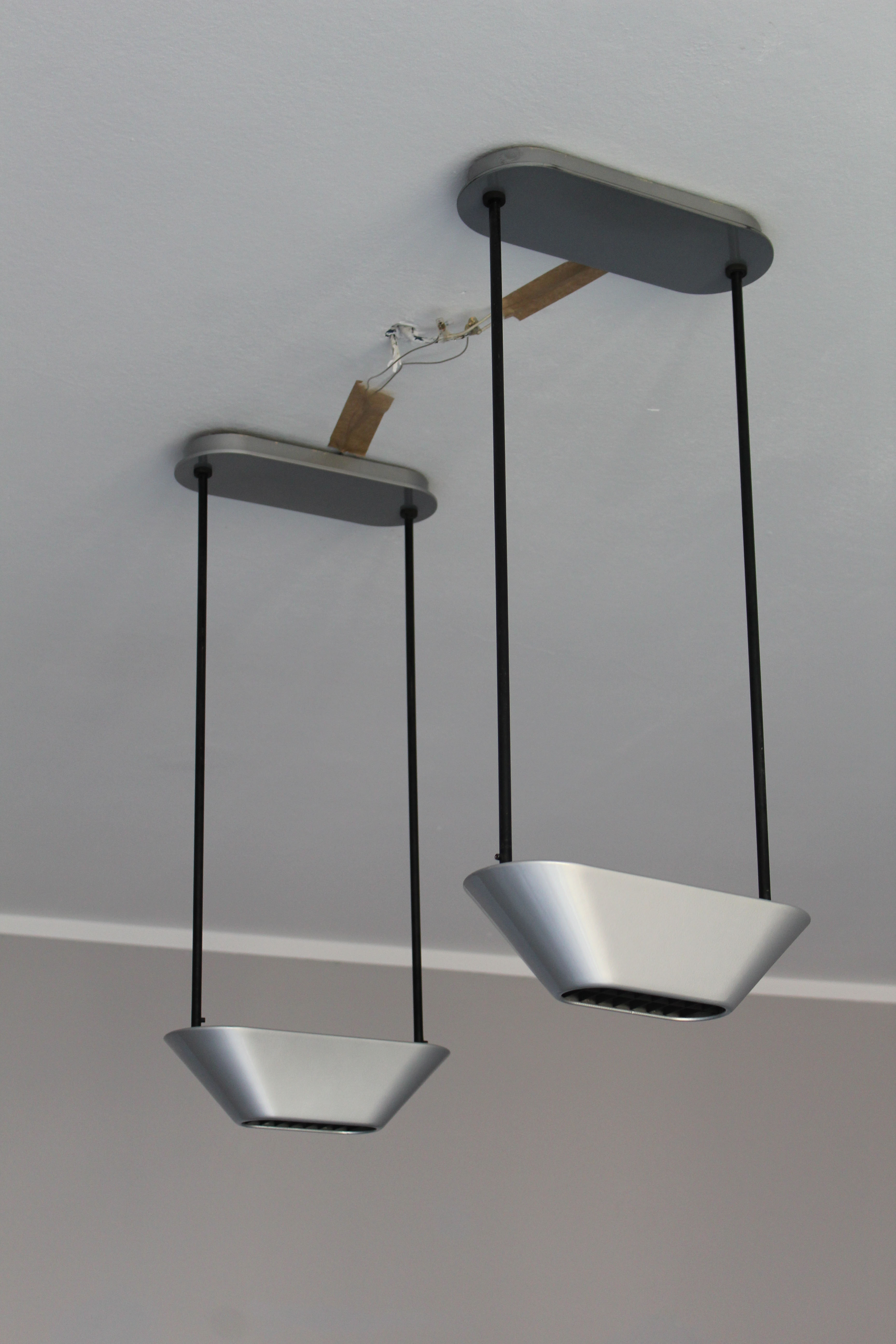 Pair of Artemide chandeliers, model Sidone Designer De Pas - D'urbino -Lomazzi Italia anni 80'