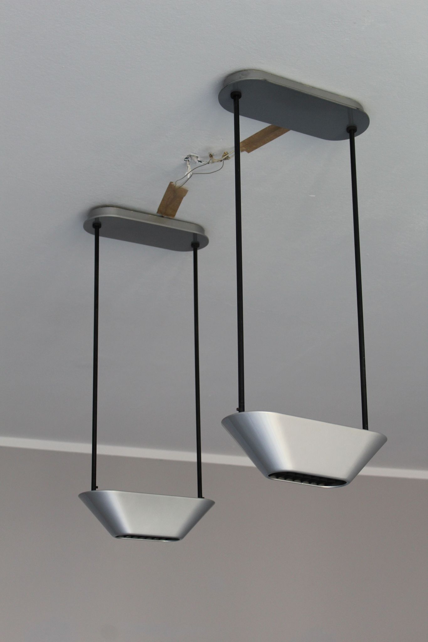 Pair of Artemide chandeliers, model Sidone Designer De Pas - D'urbino -Lomazzi Italia anni 80'