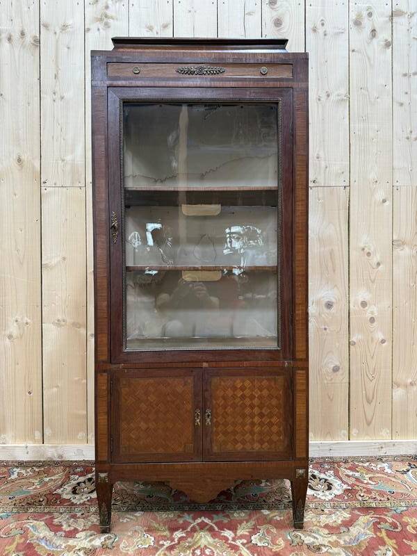 Vitreine de style Transition en marqueterie