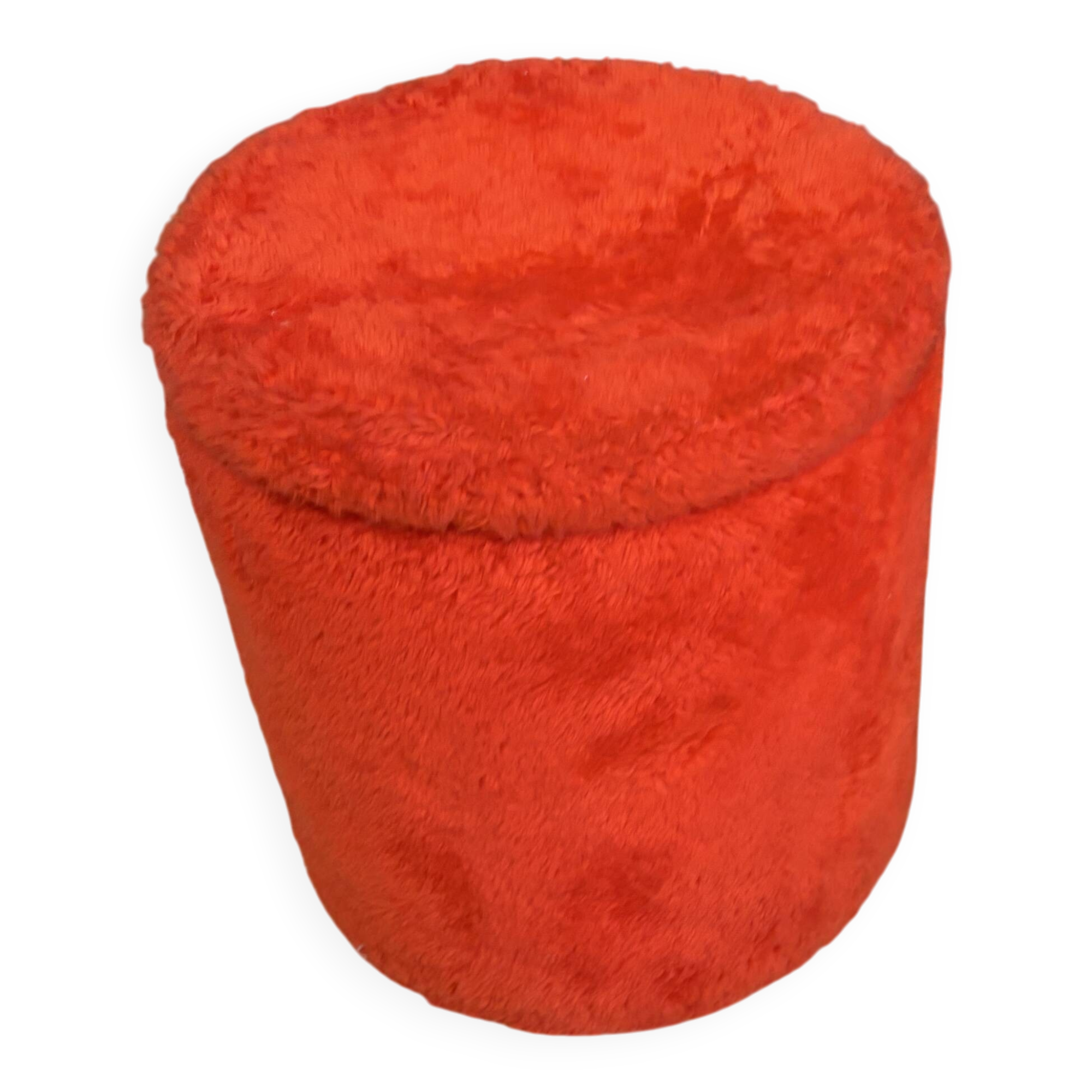Tamtam-style pouffe with fur