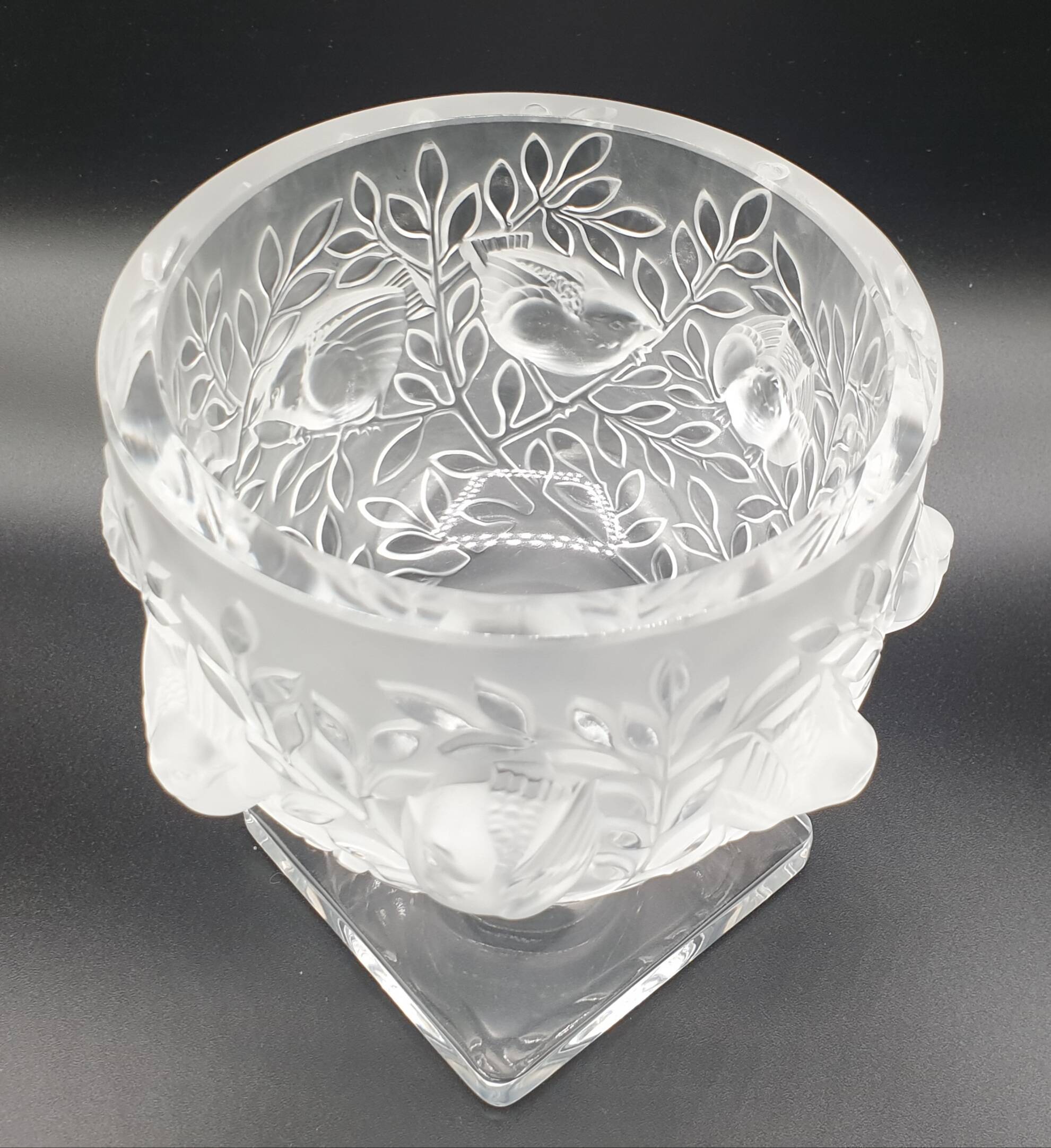 Elisabeth crystal cup signed Lalique France