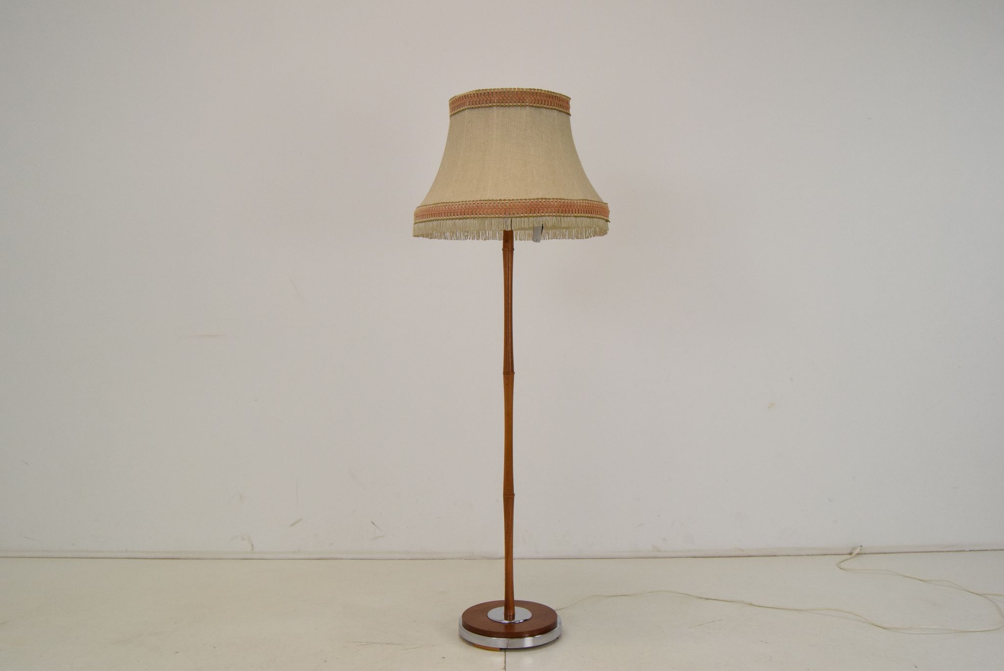 Lampadaire du milieu du siècle années 1960