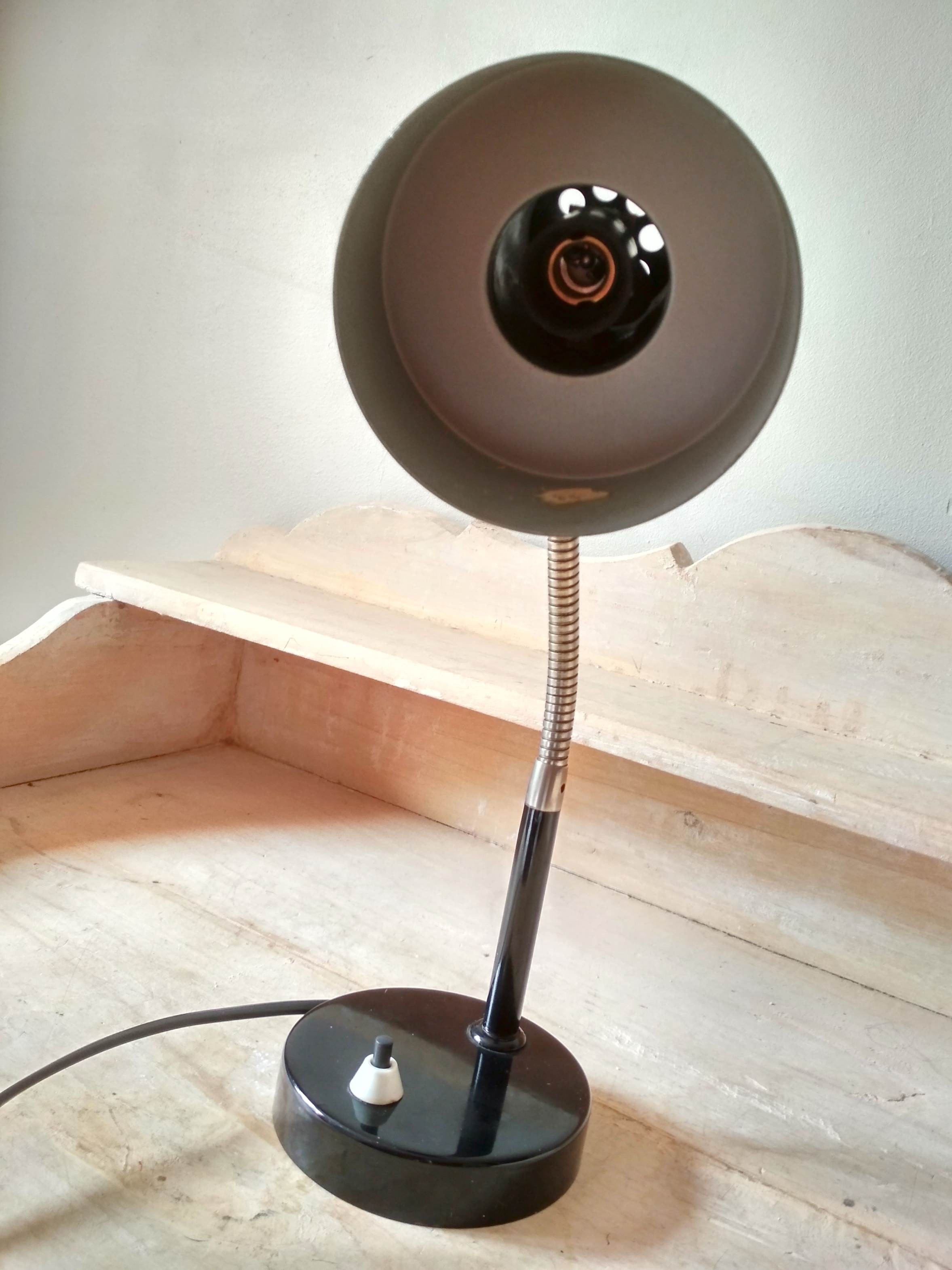 Articulated desk lamp 70' years metal black and flexible silver