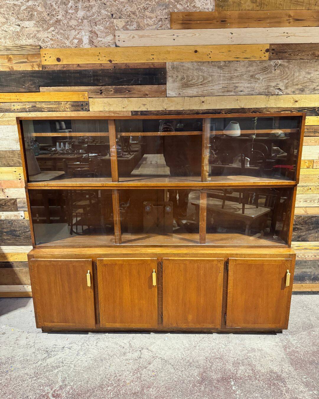 Vintage library