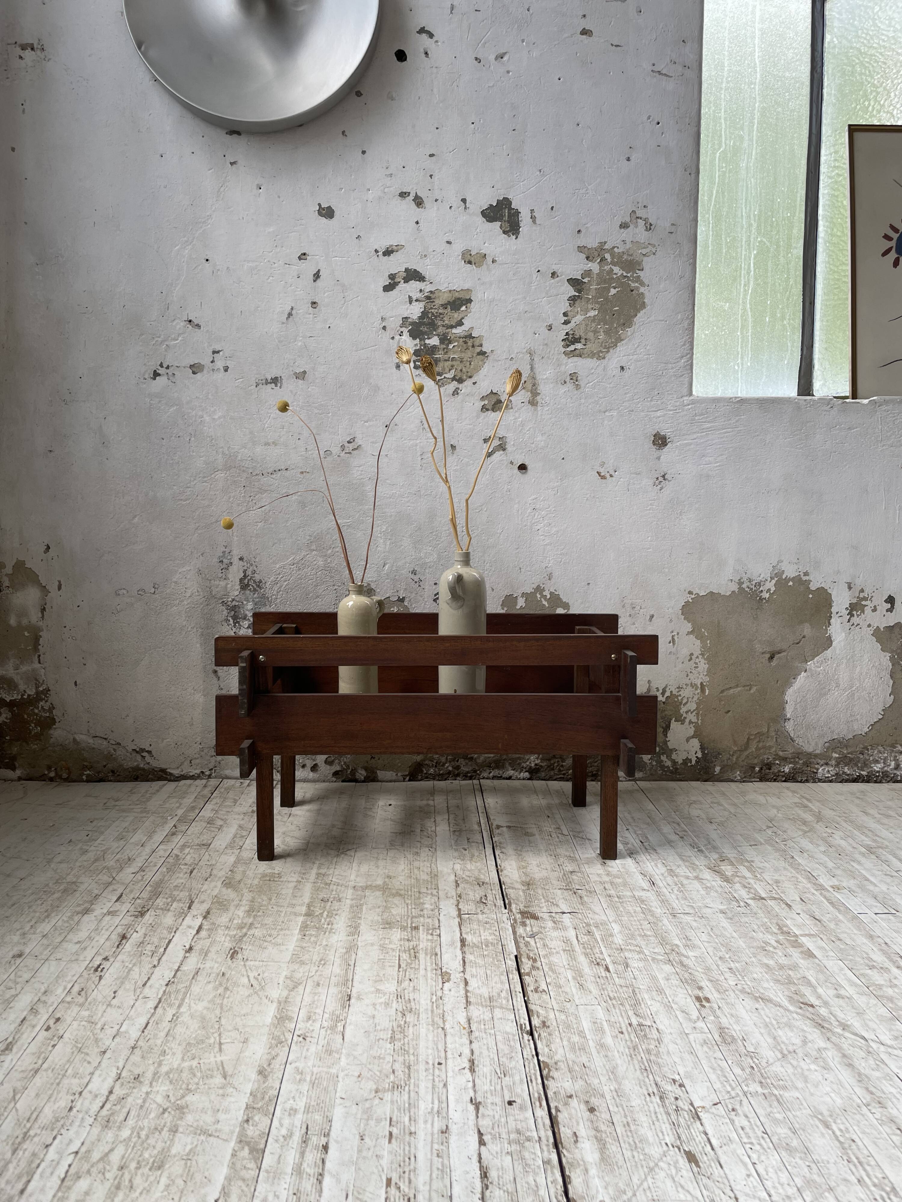 Small modernist oak planter from the 1950s