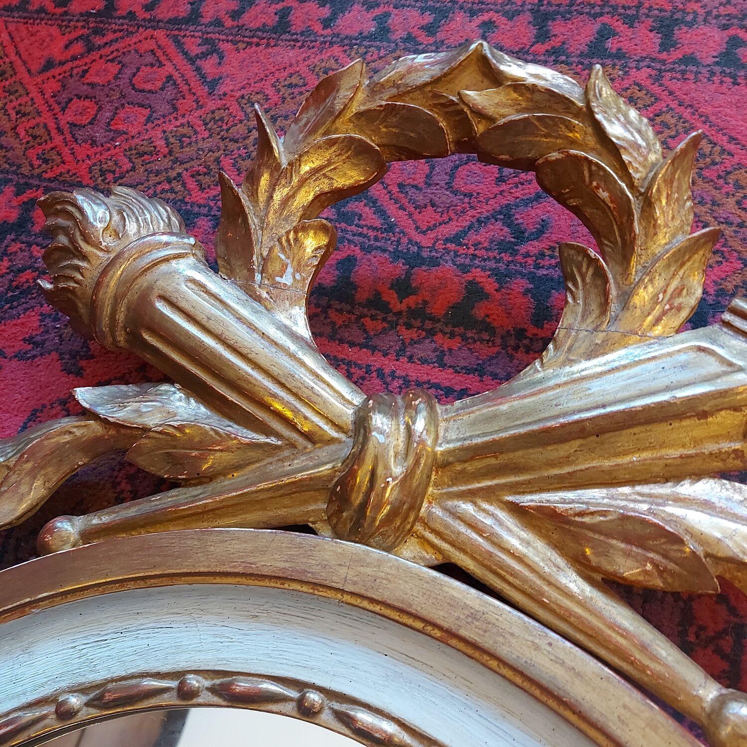 Round mirror in gilded wood Louis XVI style