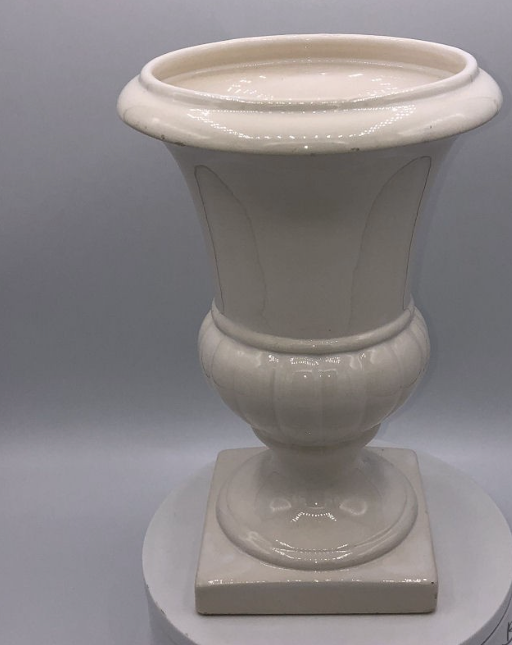 Medici vase in white porcelain
