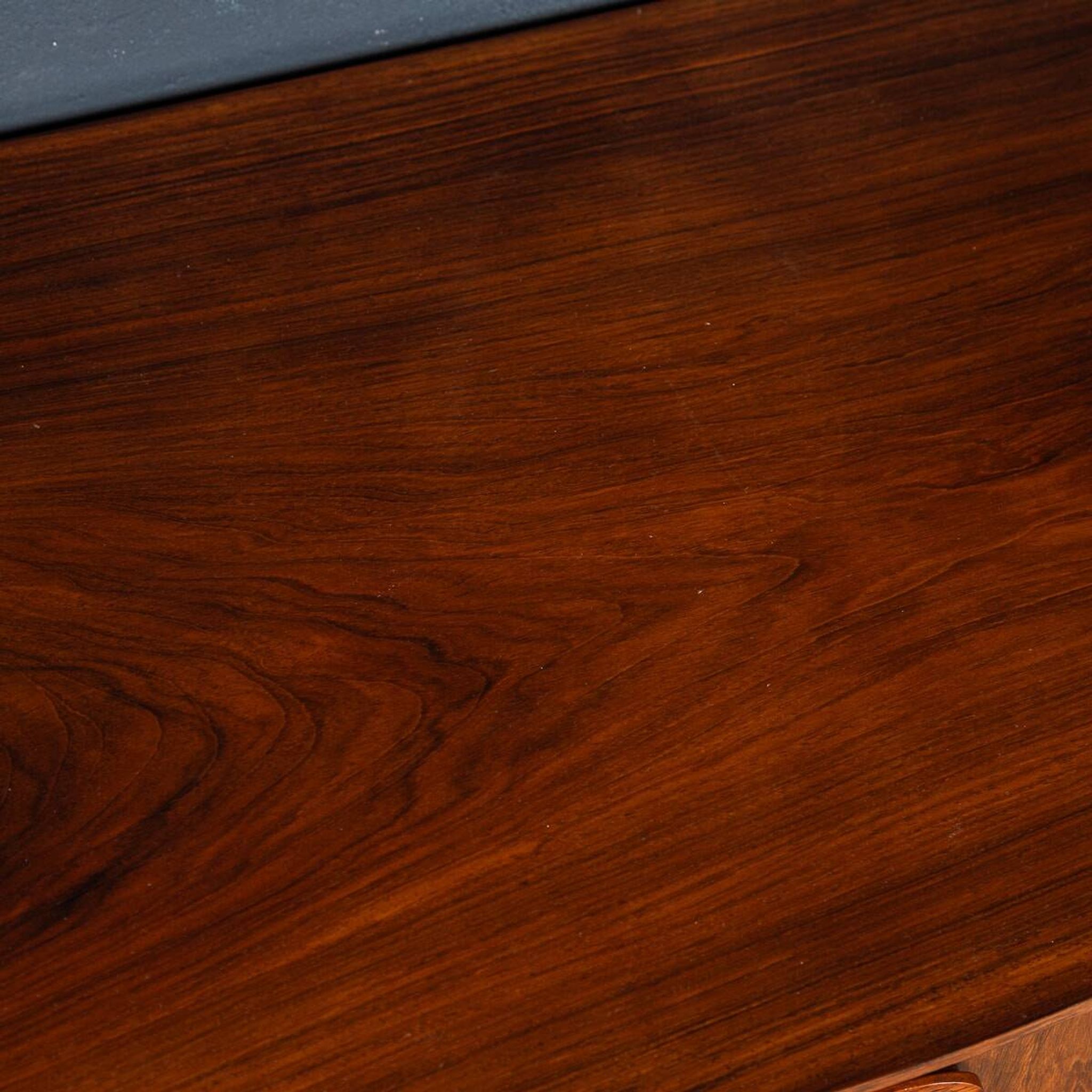20thC ENGLISH ROSEWOOD SIDEBOARD BY GORDON RUSSELL c.1967