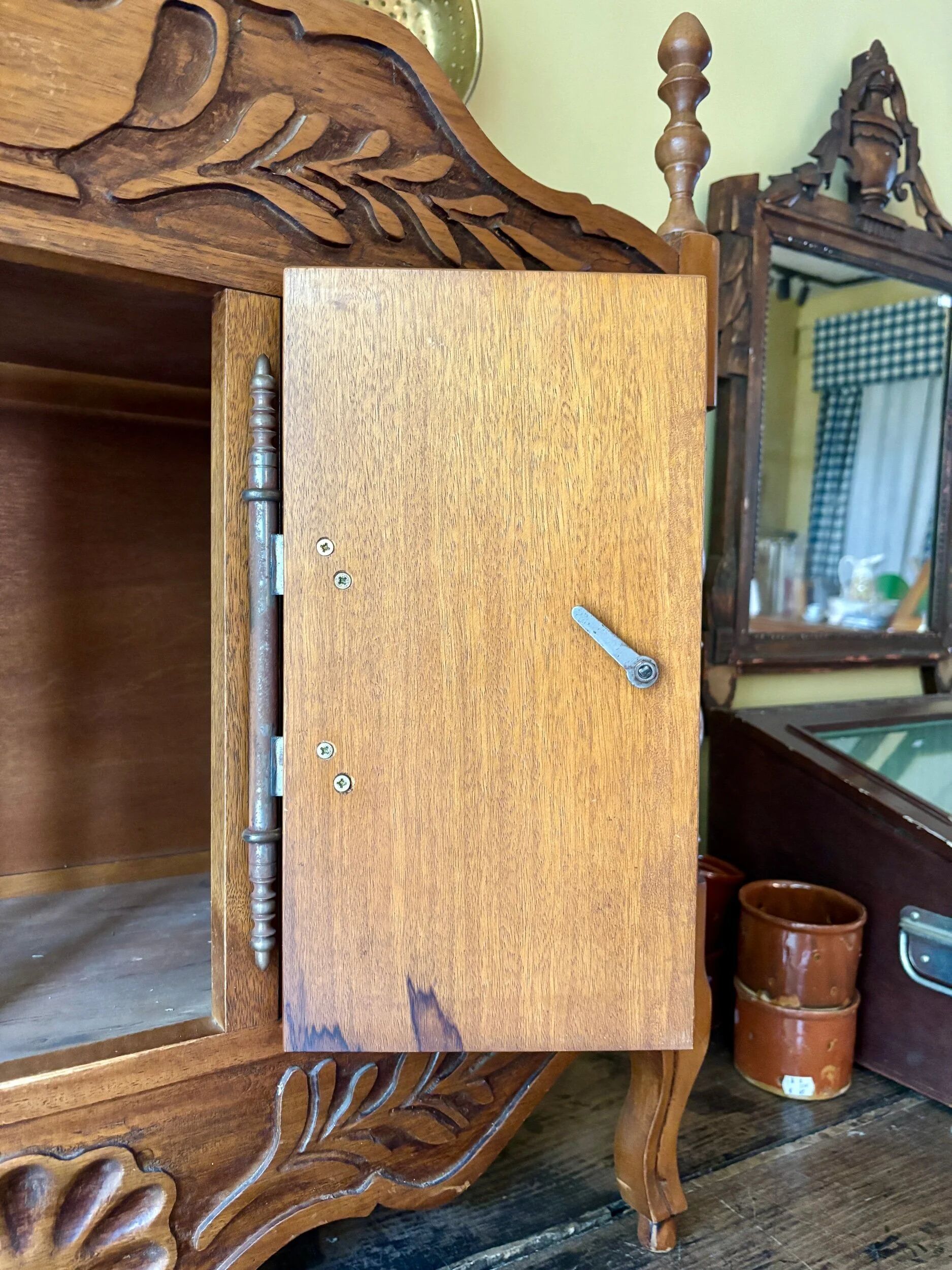 Provençal wooden bread bin