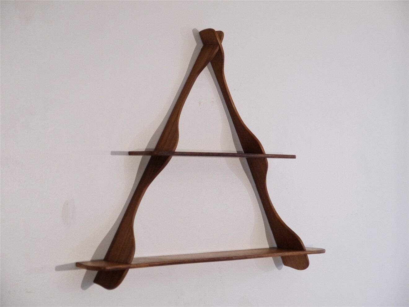 Etagere vintage scandinave en teck 1960