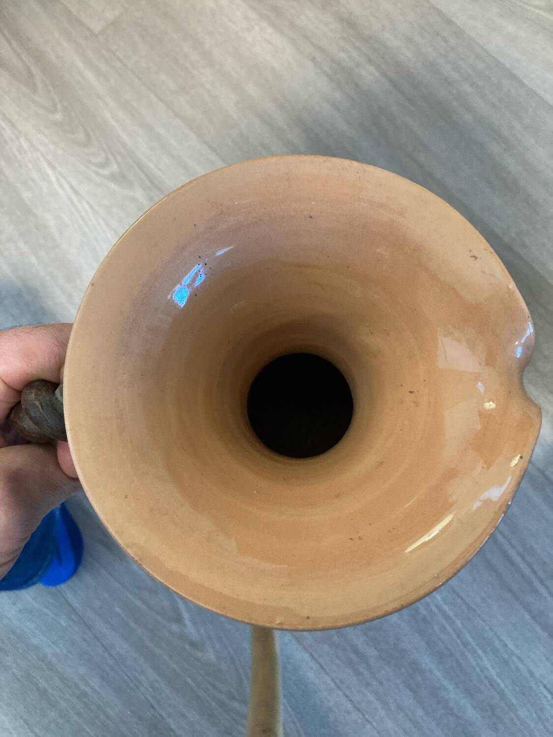 Scarified ceramic vase with twisted handle - African style