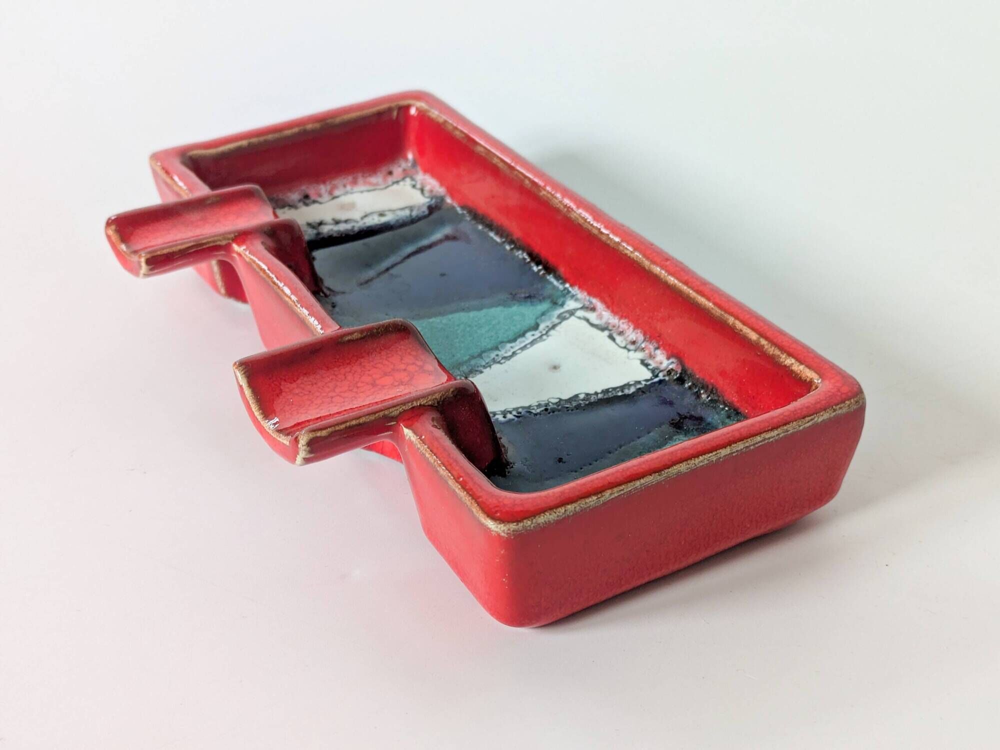 Mid-century ceramic brutalist ashtray catchall fat lava