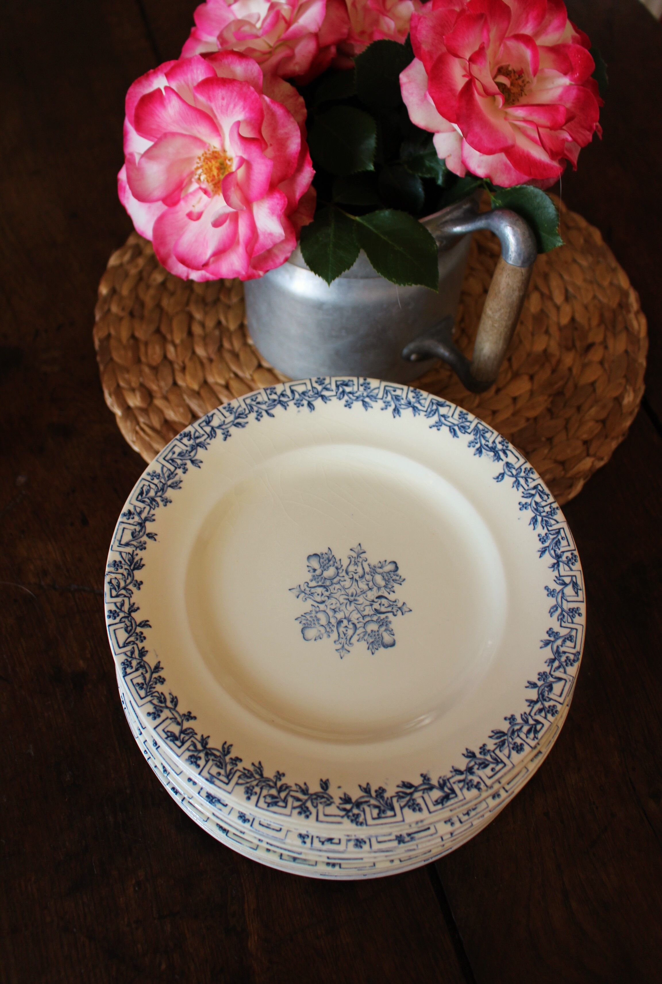 Lot 12 flat plates Iron Earth Blue Clairefontaine Greek