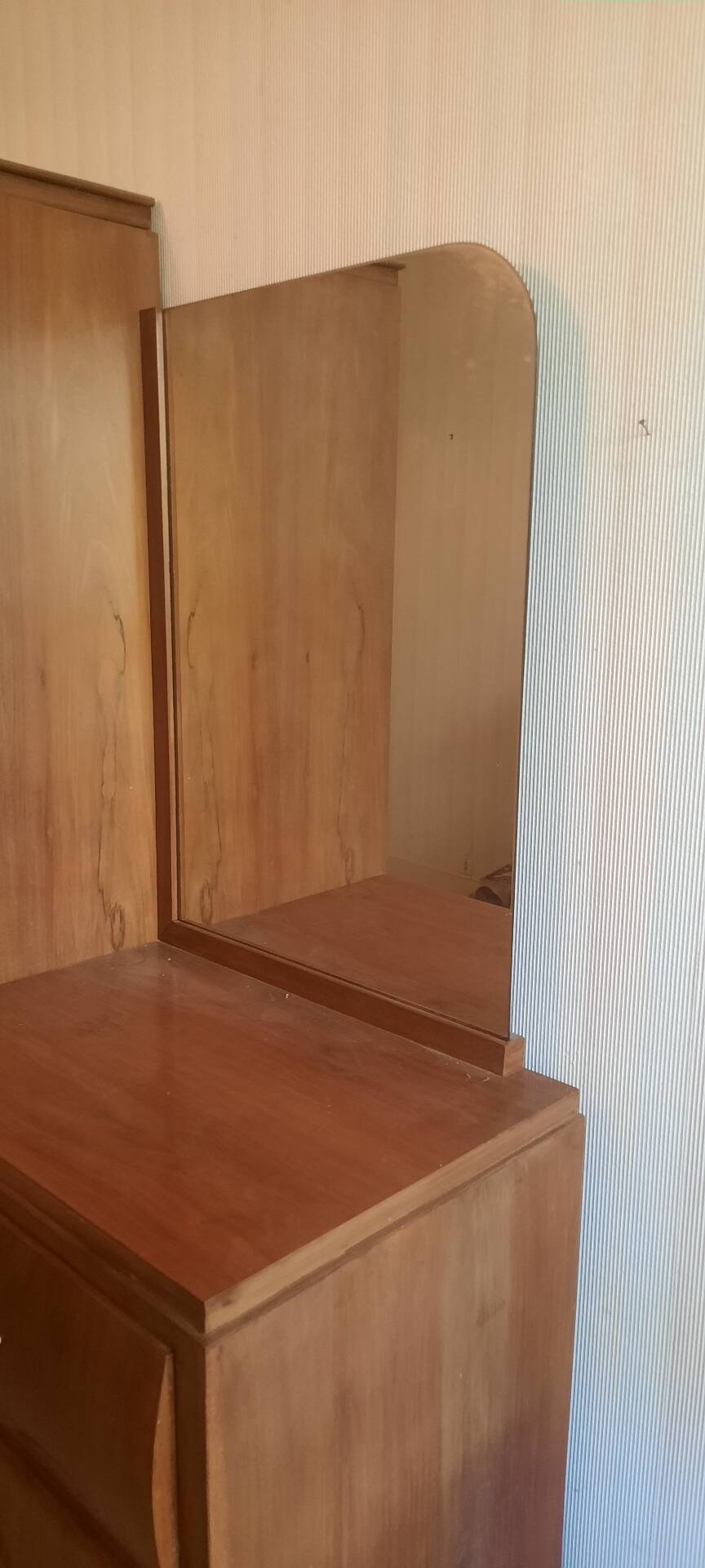 Asymmetrical wardrobe