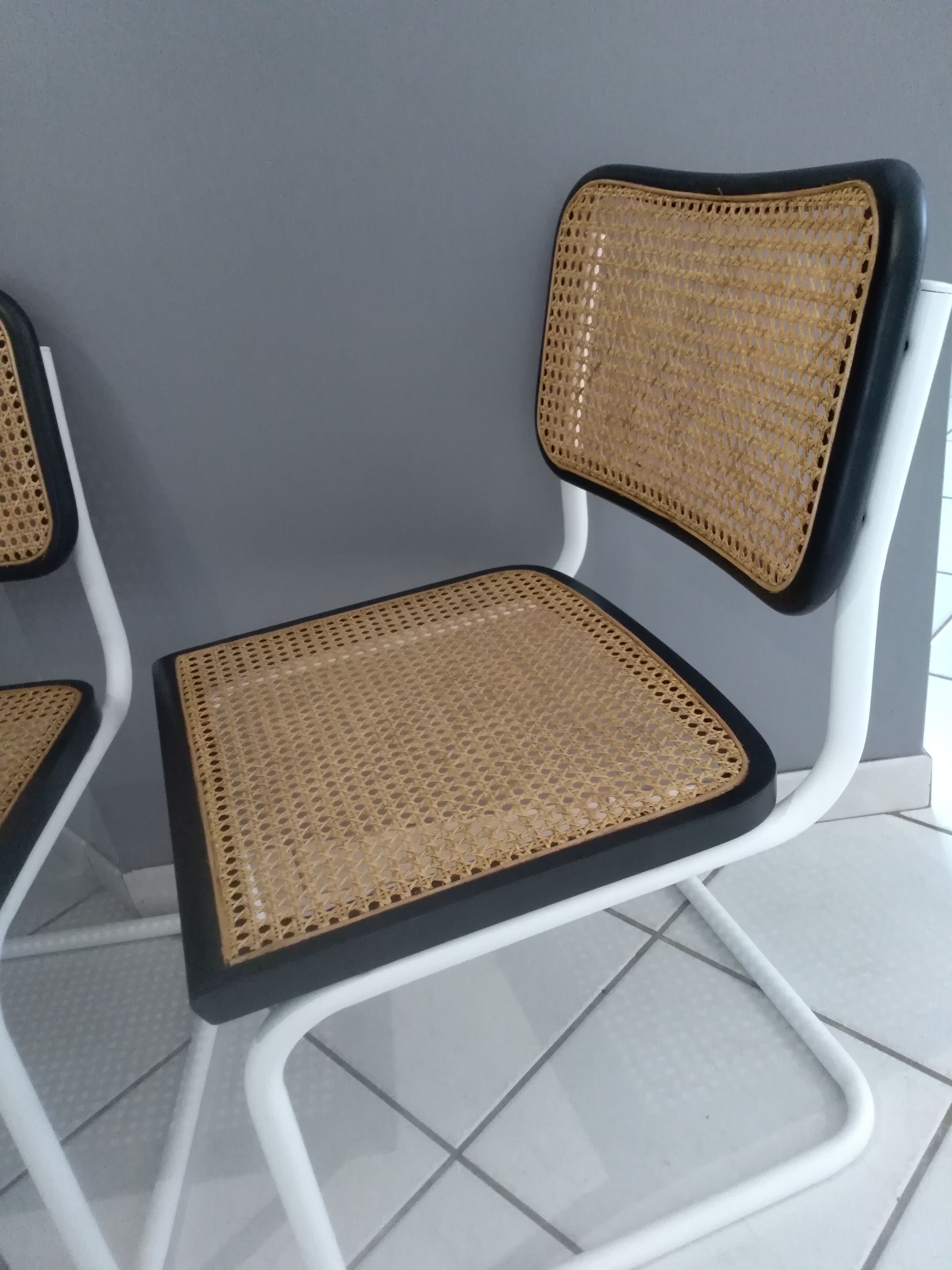 Paire de chaises Cesca B32 par Marcel Breuer 1986