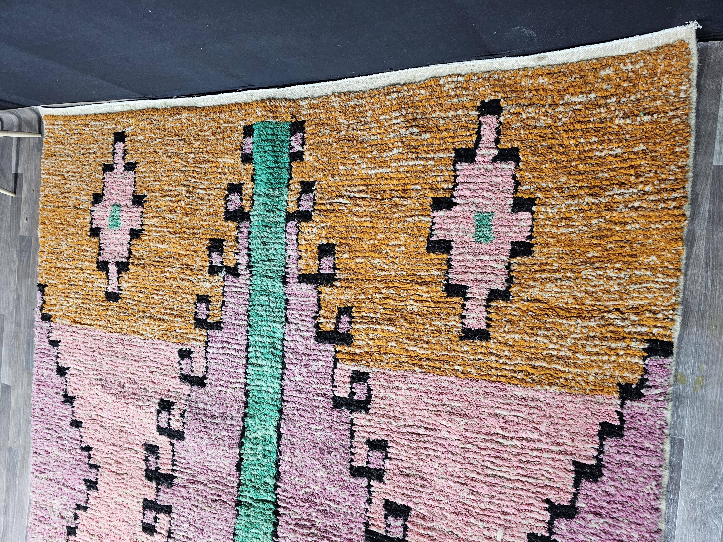 Moroccan rug in pure wool 3 x 2 m