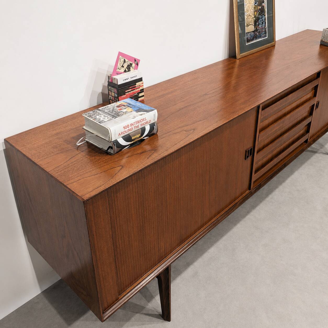 Vintage enfilade Oswald Vermaercke Paola in teak