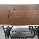 Singer's sewing machine foot console