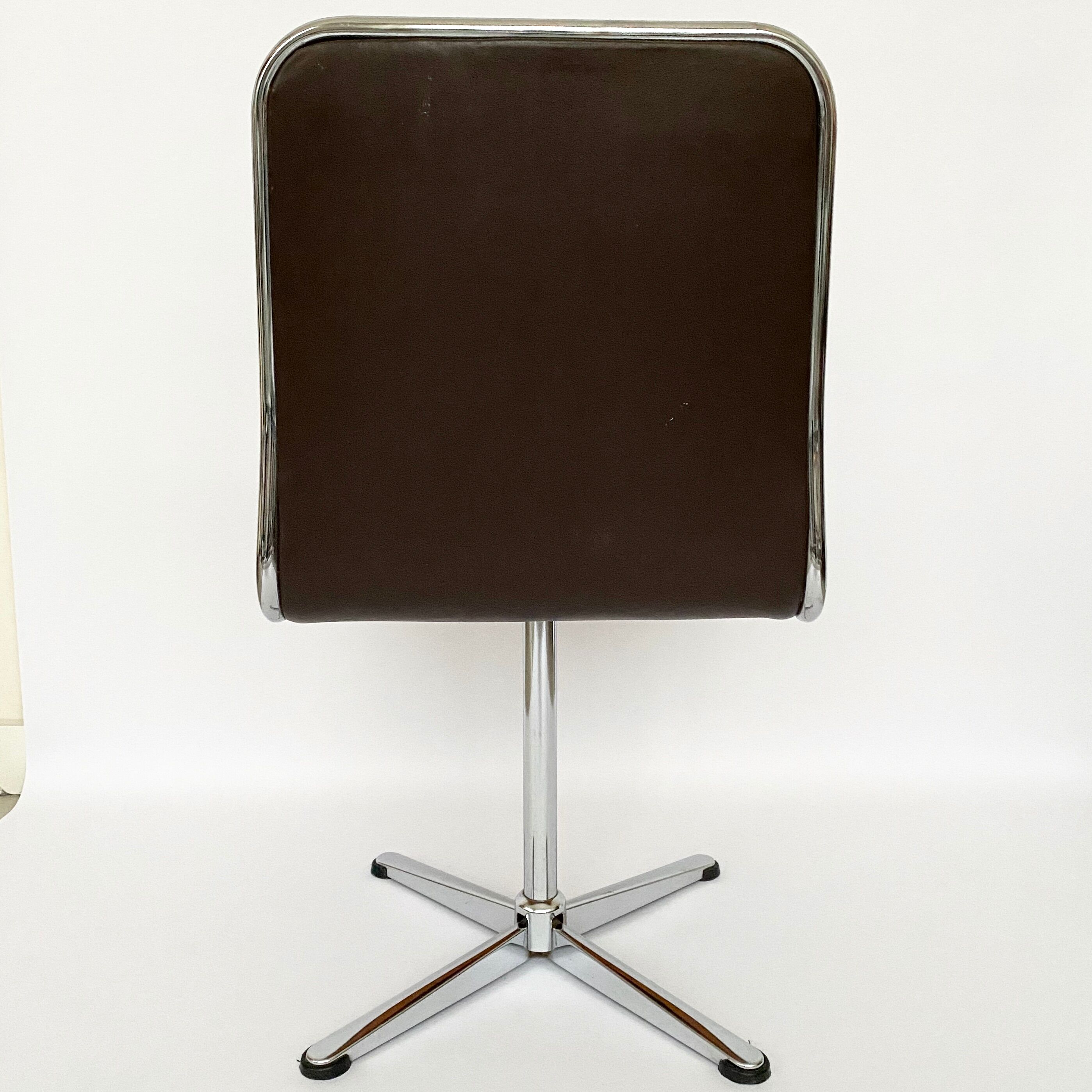 Vintage 70s leather chairs