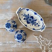 Delft Holland salt and pepper shaker