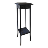 Pedestal table
