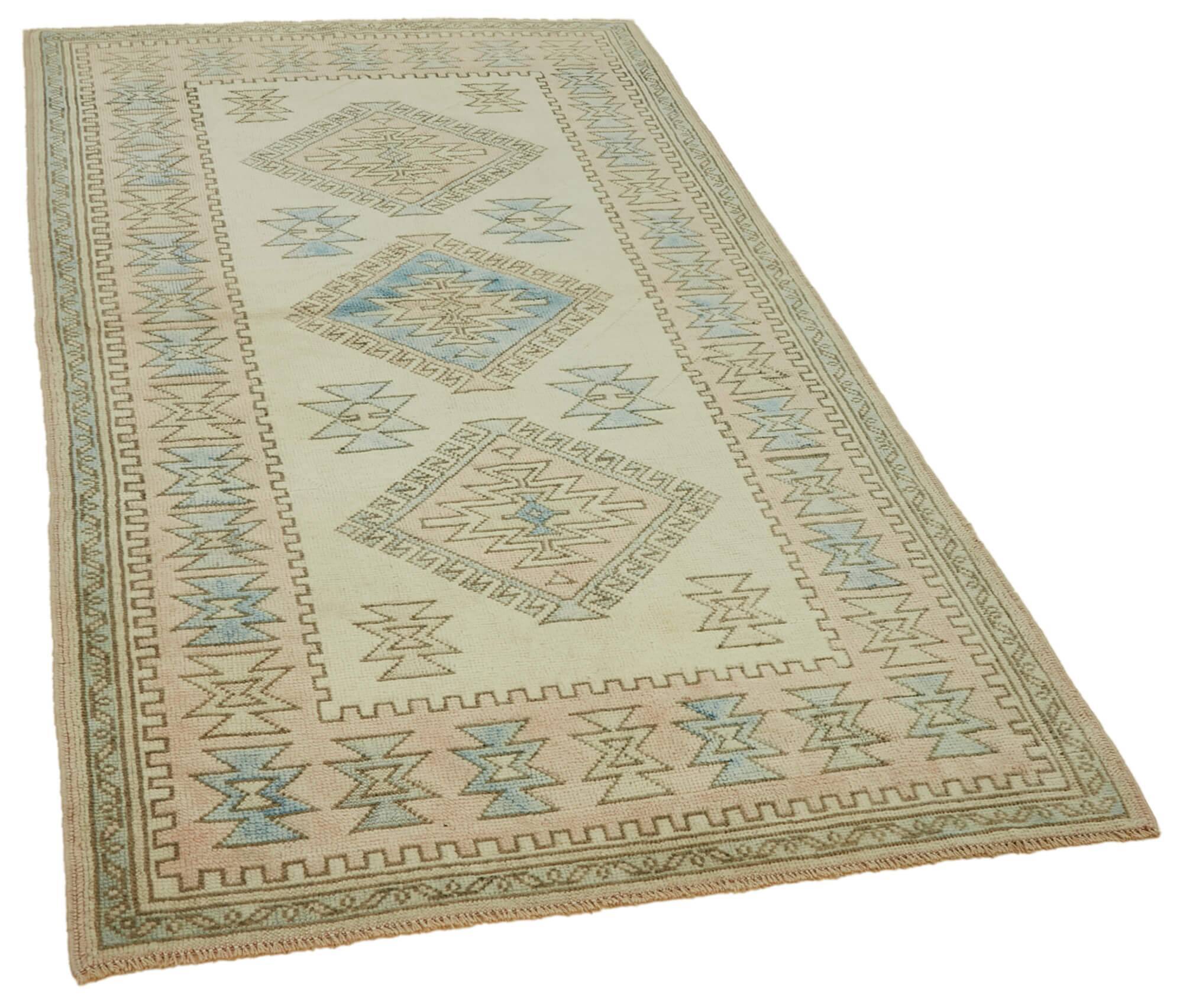 Turkish Vintage Anatolian Rug 122 cm x 210 cm