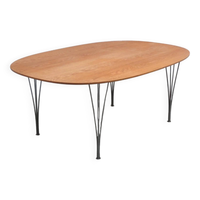 Table « Super-elliptique » en chêne par Piet Hein et Bruno Mathsson pour Fritz Hansen, 1968