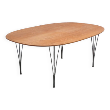 Table « Super-elliptique » en chêne par Piet Hein et Bruno Mathsson pour Fritz Hansen, 1968