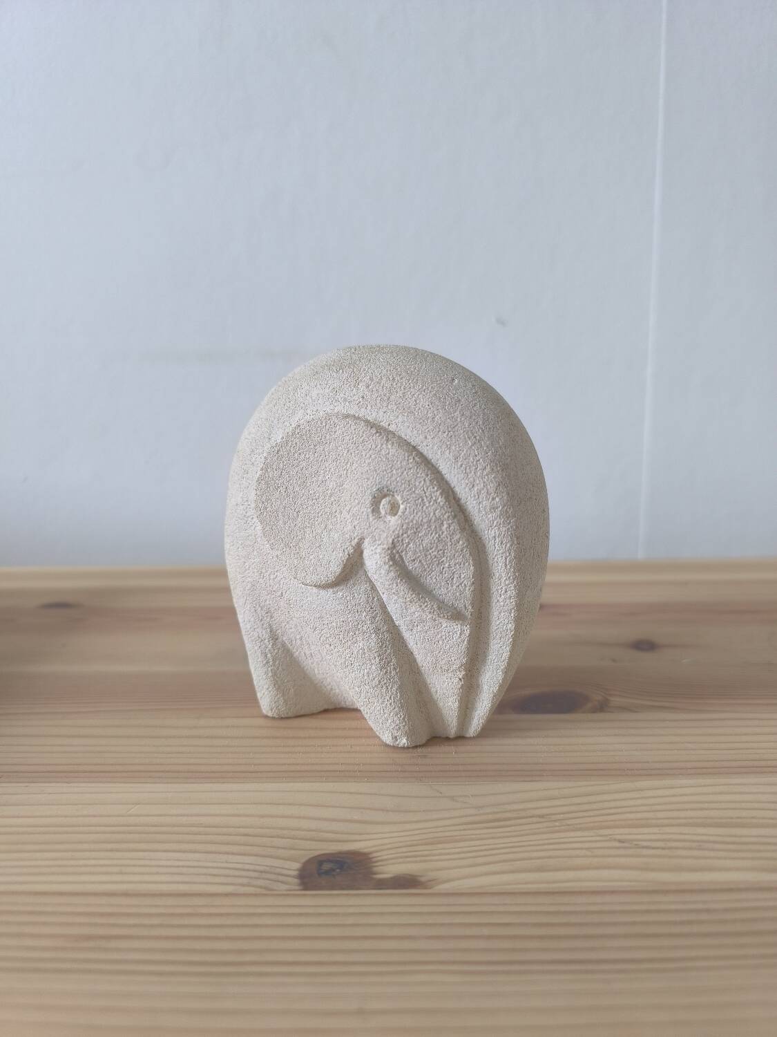 Stone sculpture paperweight