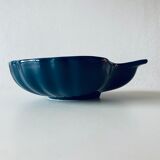 Salad bowl shell shape compartmentalized