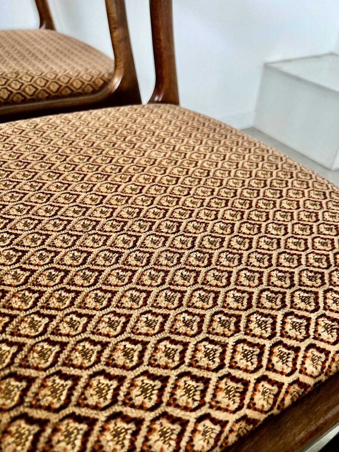 Set of 6 old baumann design sled chairs from the 60s wood and fabric