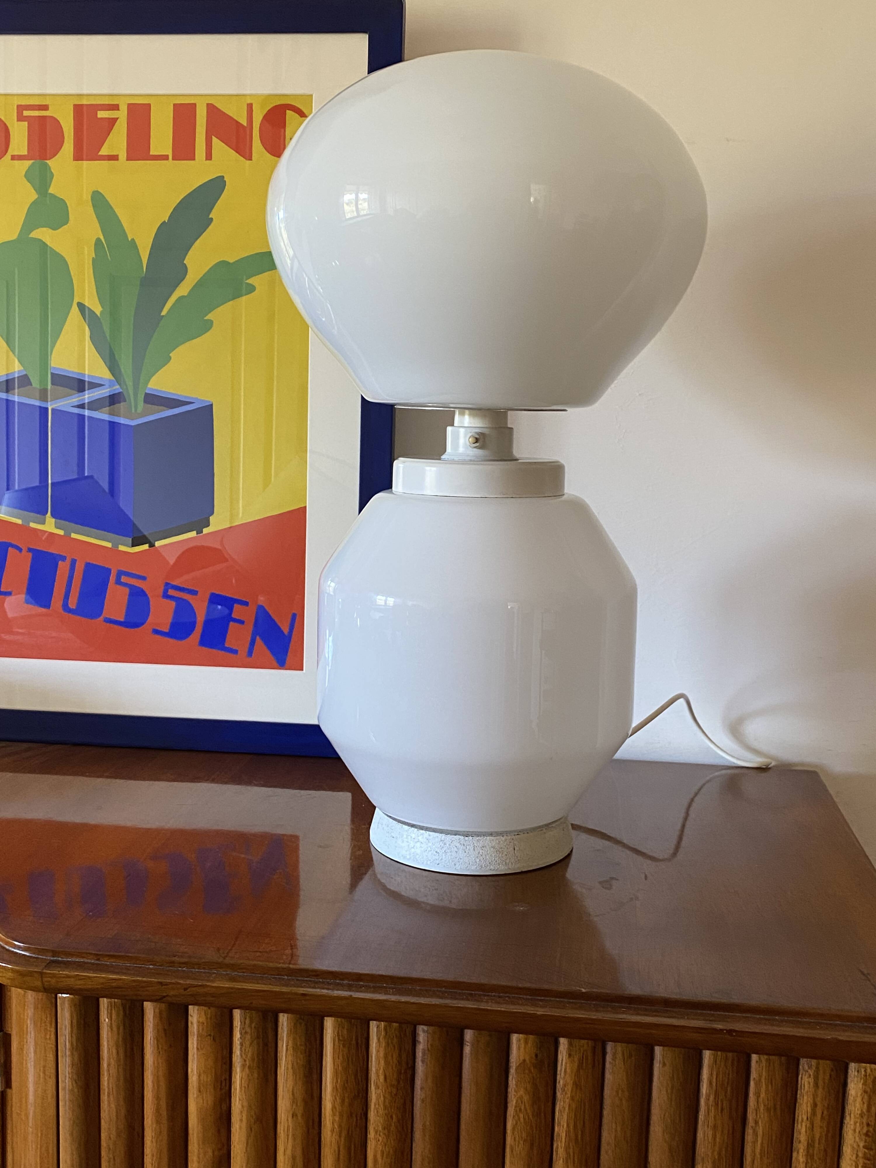 Space Age white glass table lamp, Faver Italy 1970s