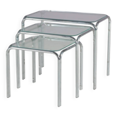 Ensemble de tables gigognes des années 1970, provenant des Pays-Bas