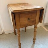 Dressing table with flaps, sandblasted.