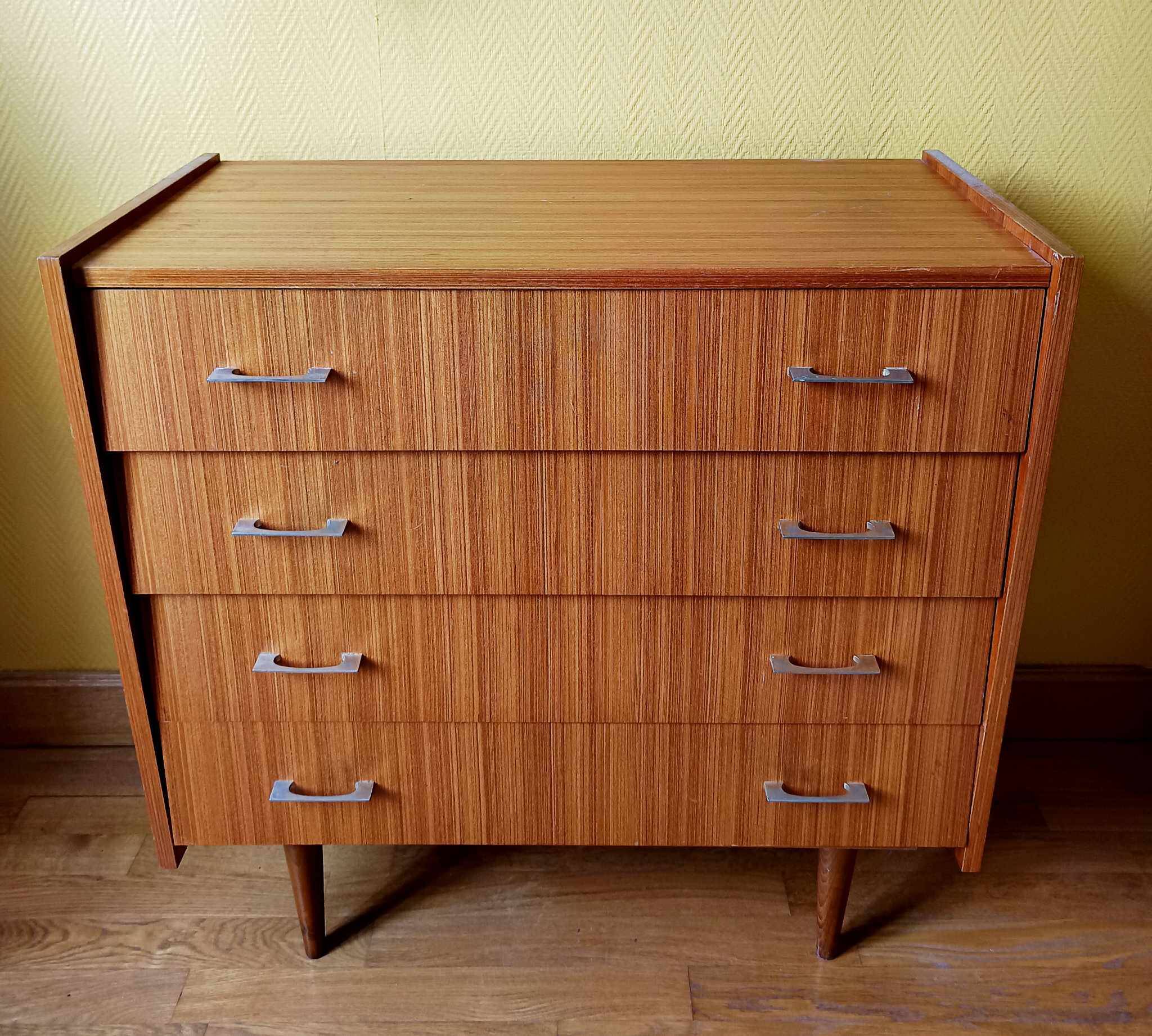 Commode vintage pieds compas 1960