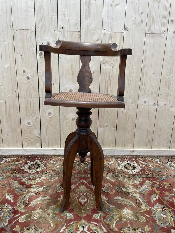 Fauteuil de coiffeur en cannnage Paul Tournay