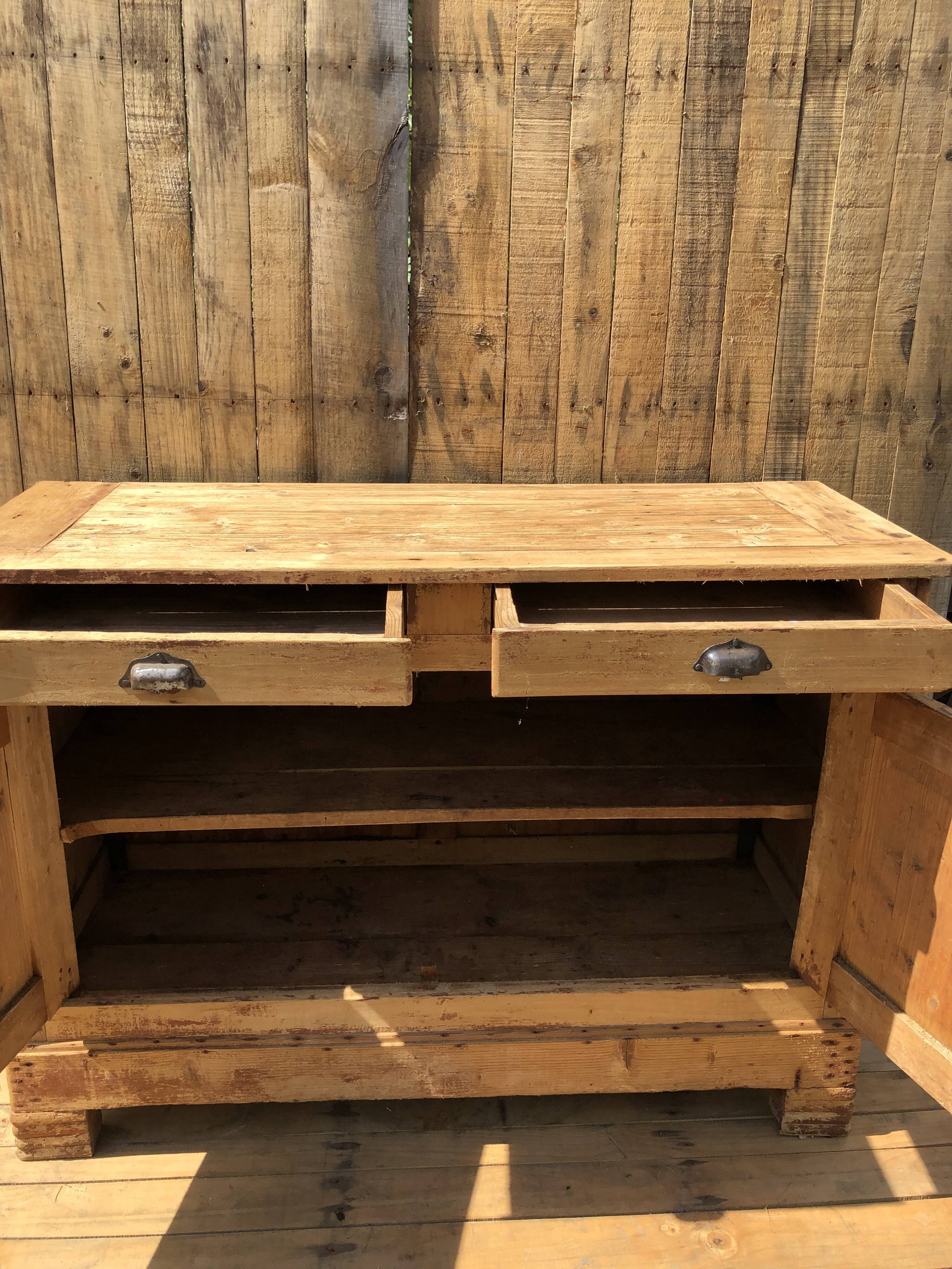 Low solid wood sideboard - large format