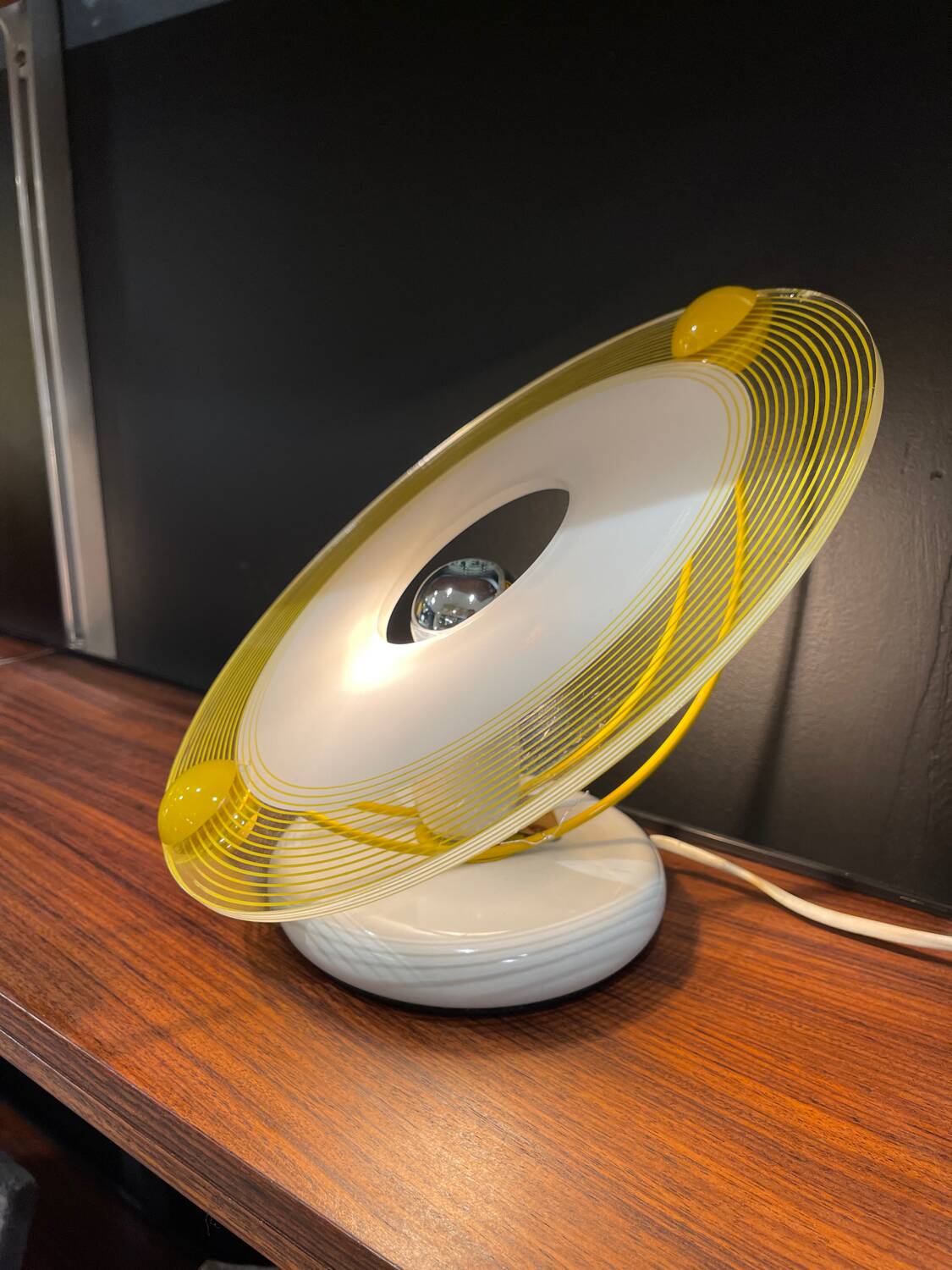 Italian design lamp 1980