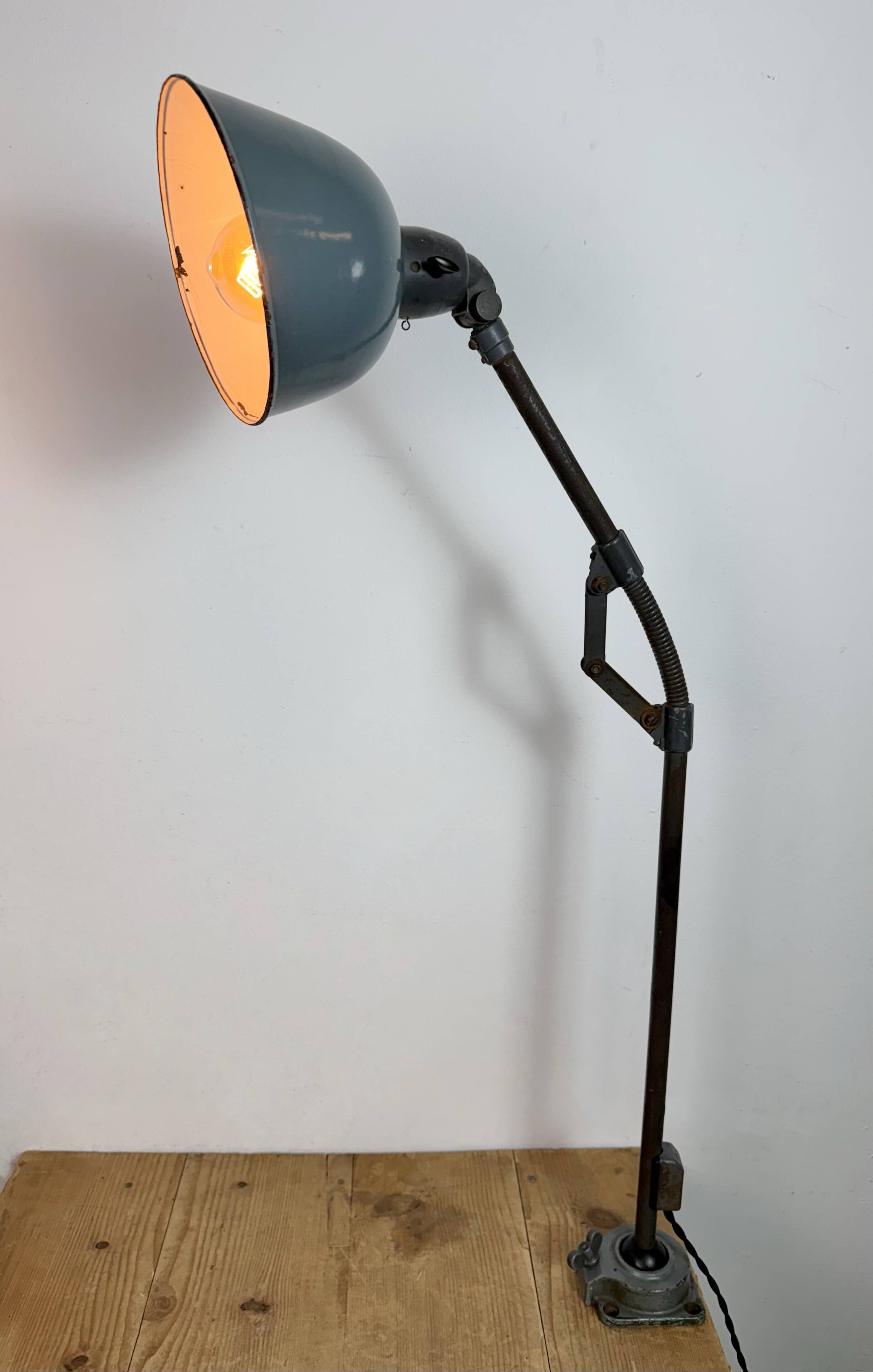 Industrial Grey Enamel Workshop Table Lamp from Siemens, 1950s