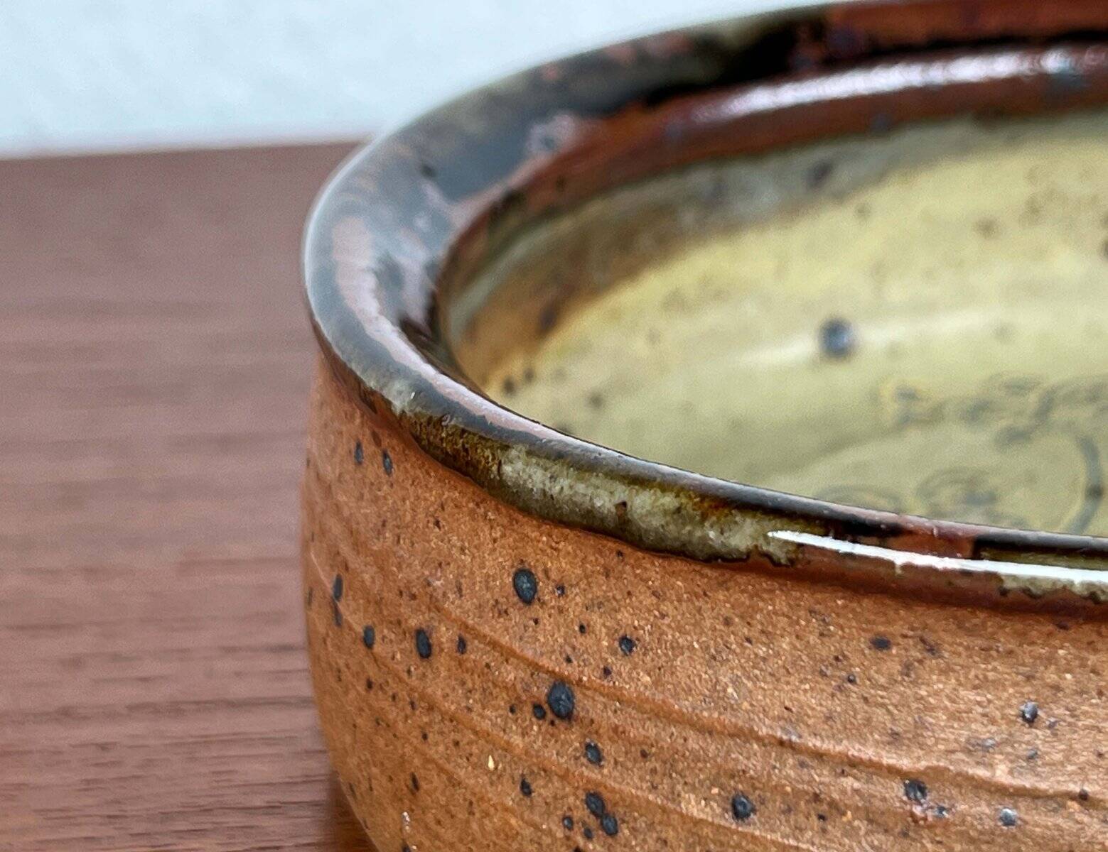 Mid-century modern Danish studio pottery bowl by Bente Lemche, 1960s.