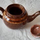 Art deco style teapot