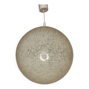 suspension des années - globe