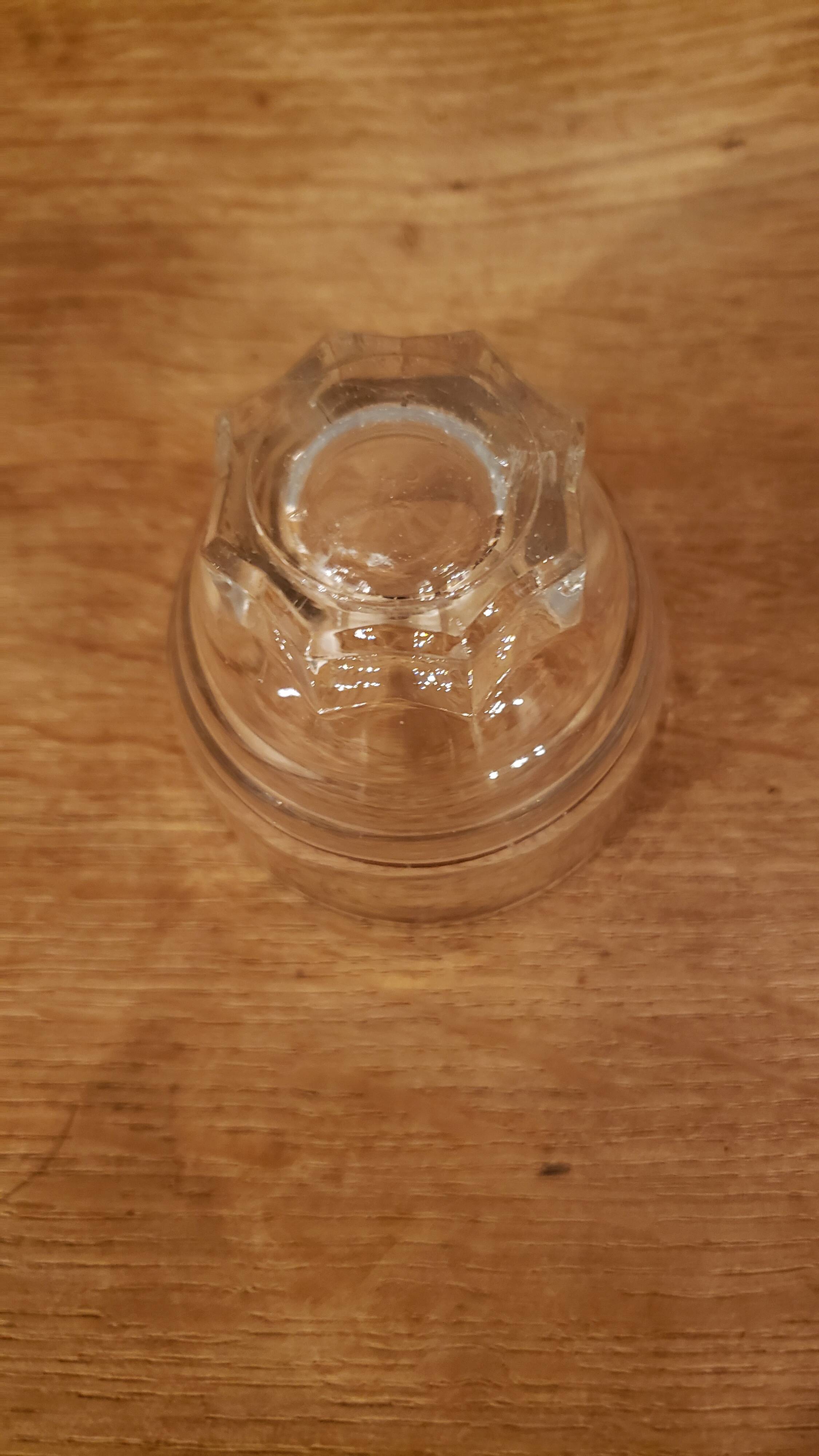 18 verres vintage pied étoile liseré doré