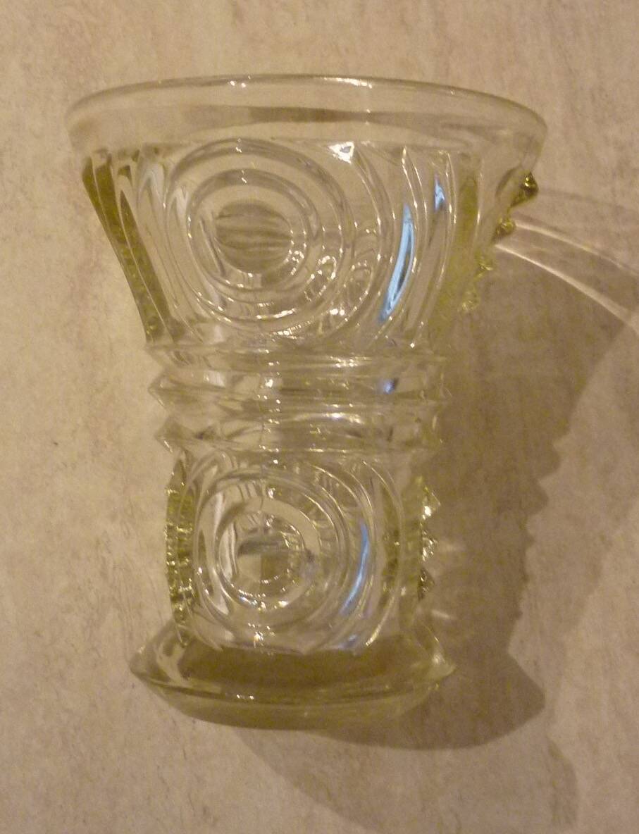 Fresnel style glass vase