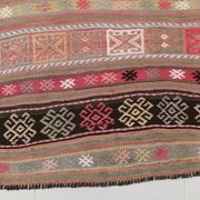 Tapis kilim ancien pastel, teintes délavées rose & vert, charme bohème,