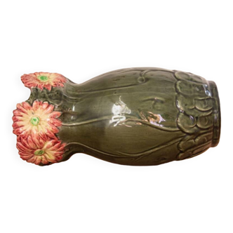 Belgian wild rose slip vase 178