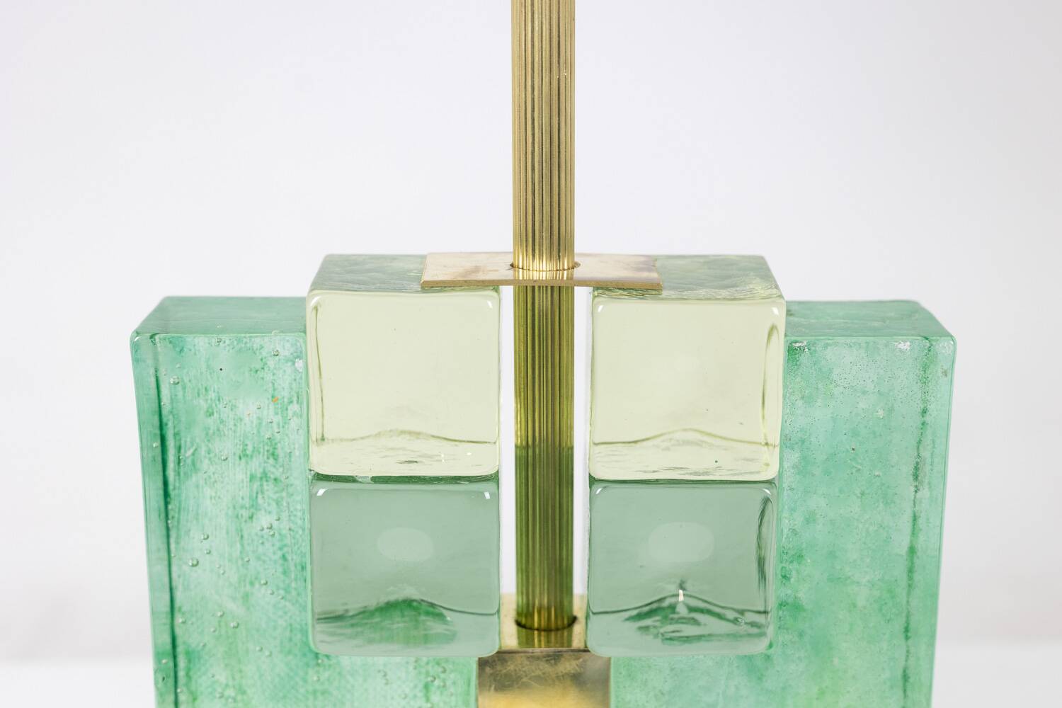 Paire de lampes en verre de Murano, irisé vert. 20e-21e siècle.