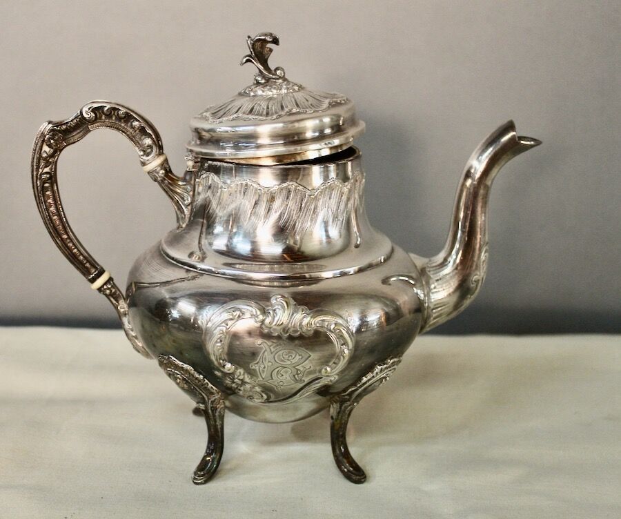 Coffee or tea service monogrammed cr silver metal