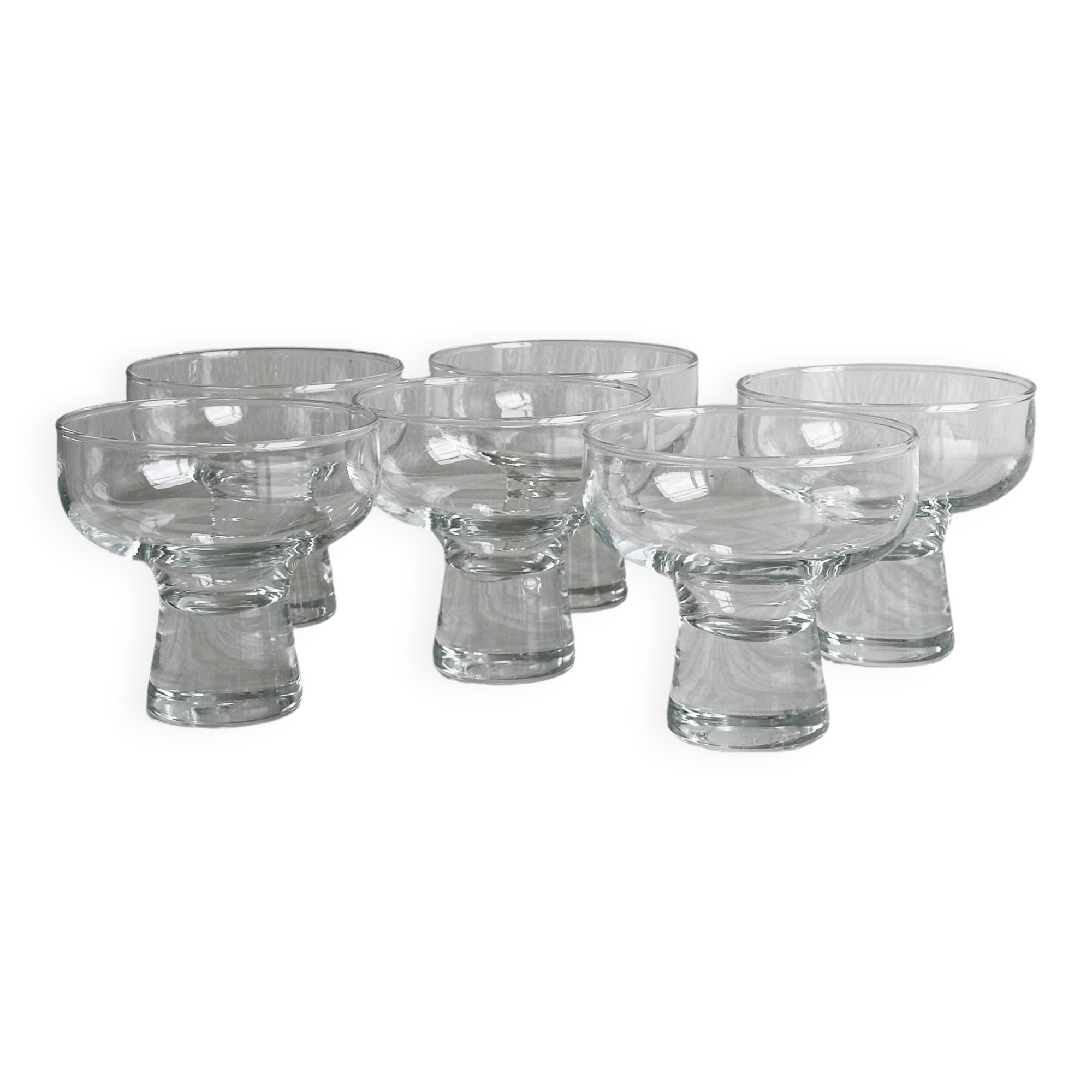 6 verres sur pied en verre épais design